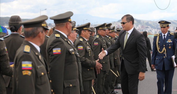 Presidente Correa asistió a ceremonia de mando policial en Quito