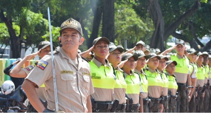 72 uniformados son el primer grupo de la Policía de Turismo en Guayaquil