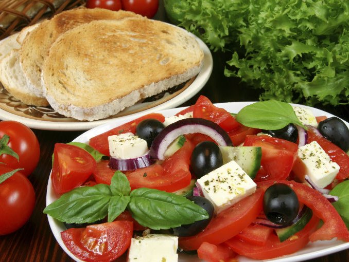 Un estudio demuestra que la dieta mediterránea retrasa el deterioro cognitivo