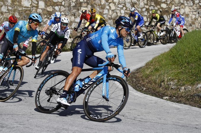 Richard Carapaz se perdería la Vuelta a España por lesión