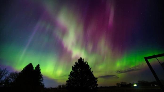 Las asombrosas imágenes de las auroras boreales luego de una tormenta solar