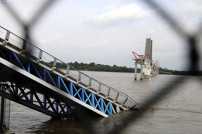 Reconstrucción de puente que conecta Guayaquil y Santay tomará 90 días