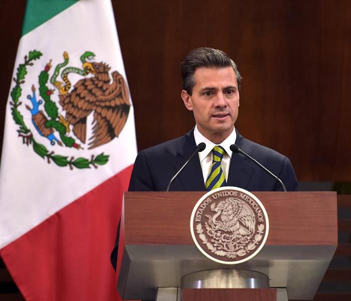 Peña Nieto admite que la sociedad mexicana está &quot;harta de sentirse vulnerable&quot;