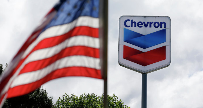 El presidente Correa dice que Chevron boicoteó emisión de bonos