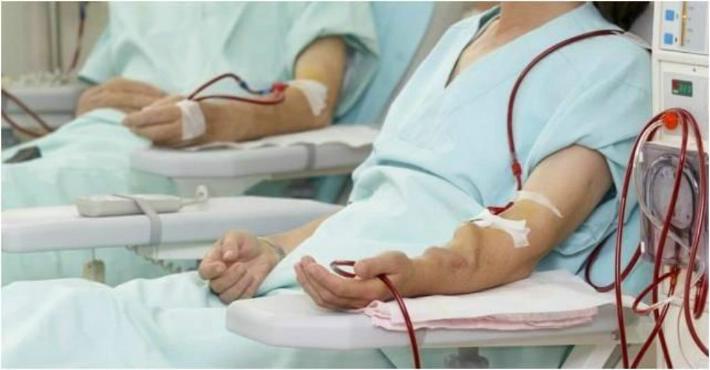 Pacientes renales exigen el pago de sus tratamientos a las clínicas privadas