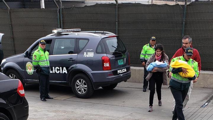 Ordenan prisión a pareja que tuvo mellizos en vientre de alquiler en Perú
