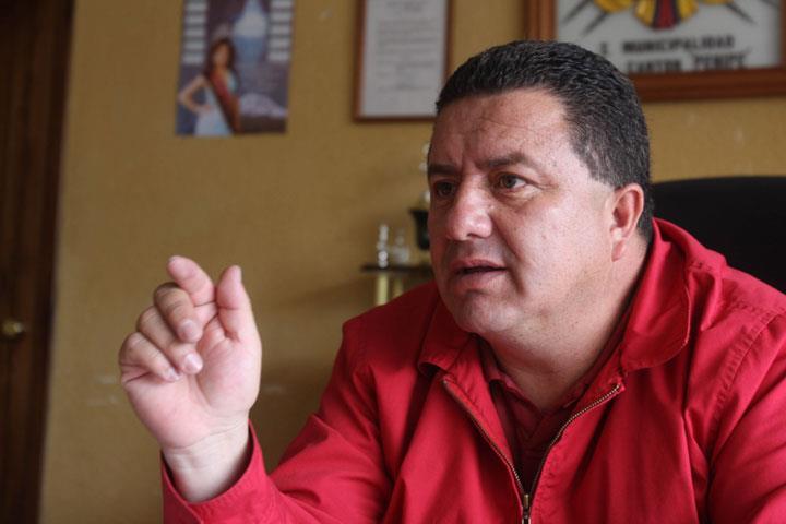 Alcalde de Riobamba fue removido de su cargo