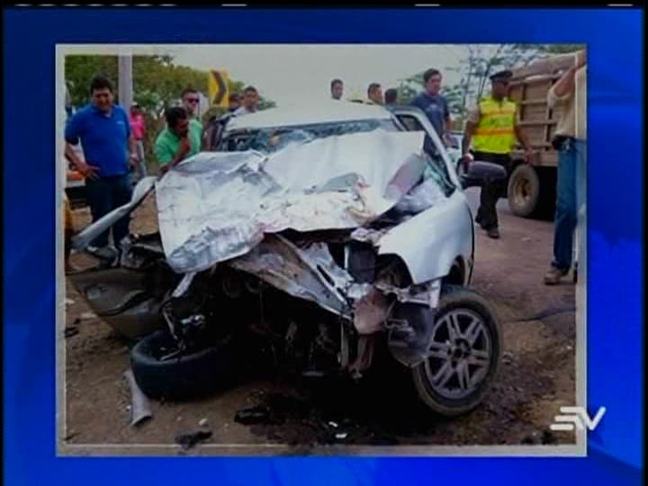 Recién nacido y otras 3 personas mueren en accidente de tránsito en Pedernales