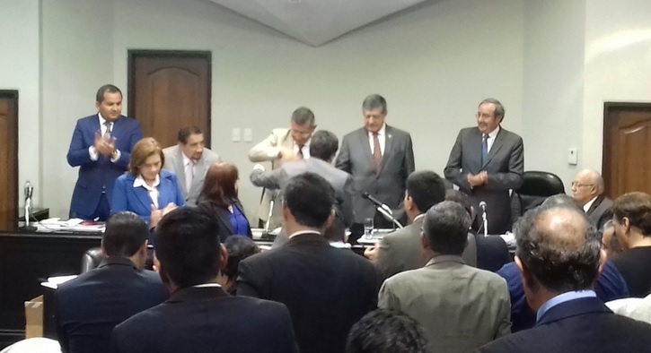 Congreso Ordinario acepta renuncia de Luis Chiriboga y escoge nuevo vocal