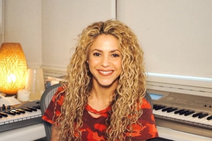 Shakira recurre a la cirugía y enfrenta el momento más difícil de su carrera