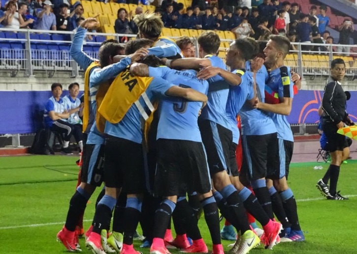 Uruguay ilusiona en su estreno y Costa Rica decepciona en Mundial sub-20