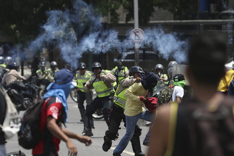 La CPI anuncia exámenes preliminares por &quot;presuntos crímenes&quot; en Venezuela