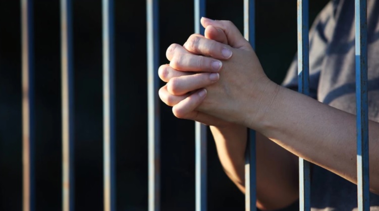 Ratifican 30 años de prisión para salvadoreña que abortó