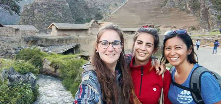 Justicia en Perú ordena prisión para implicados en desaparición de turista española