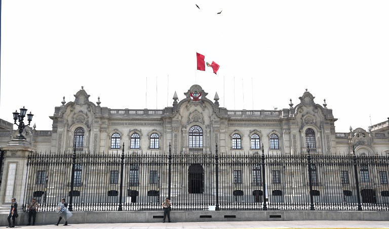 Perú: Congreso debate si acepta renuncia de Kuczynski