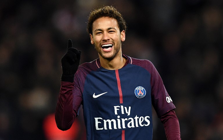 Neymar vuelve a entrenar con el PSG, pero piensa en Rusia