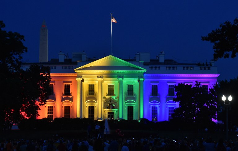 La Casa Blanca se ilumina con el arcoíris tras la legalización de matrimonio gay