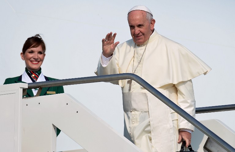El papa desea &quot;prosperidad creciente y convivencia pacífica&quot; a Colombia