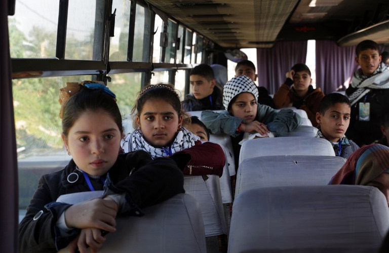 Hamas impide a niños palestinos participar en una visita a Israel