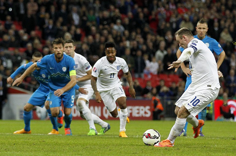Inglaterra gana 3-1 a Eslovenia gracias a la dupla Rooney-Welbeck