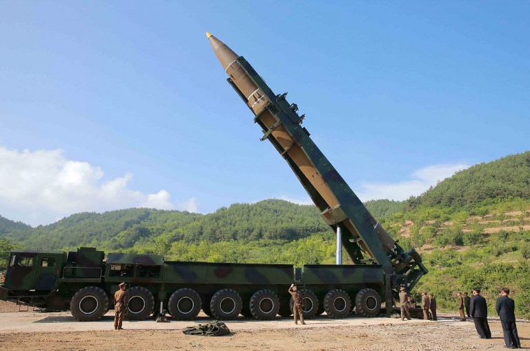 Misil norcoreano es capaz de transportar bomba nuclear &quot;grande y pesada&quot;