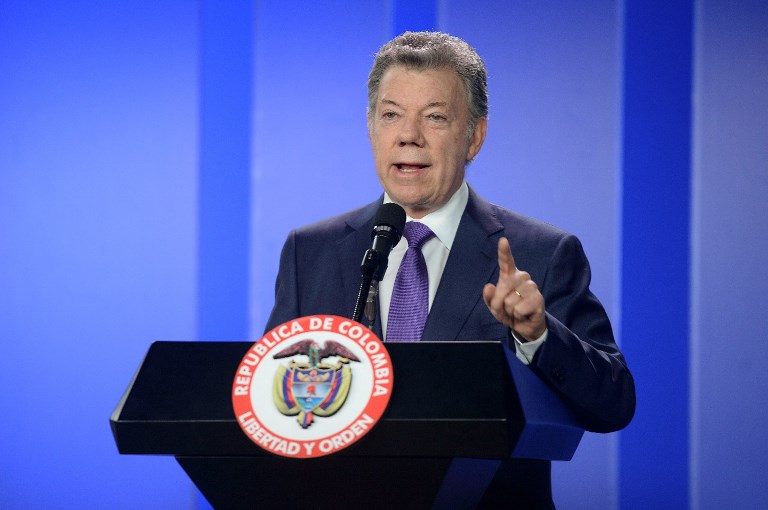 Santos envía a su ministro de Defensa a Ecuador