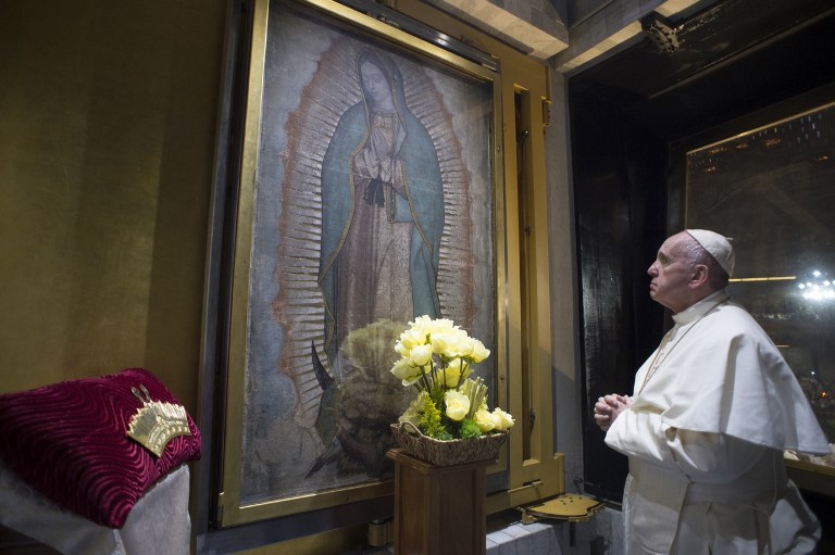 El papa cumplió su deseo de rezar ante la virgen de Guadalupe