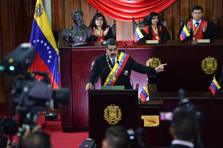 Maduro asegura que &quot;llueve o truene&quot; elecciones presidenciales serán en abril