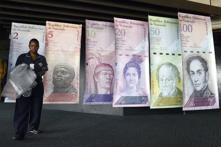 Venezuela libera parcialmente su mercado de divisas