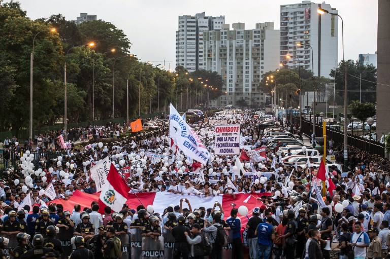 Fujimoristas marchan en Lima a favor de indulto a exmandatario peruano