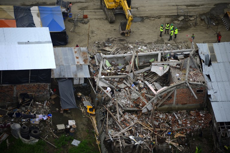 390 estructuras se demolieron en Pedernales tras terremoto de abril