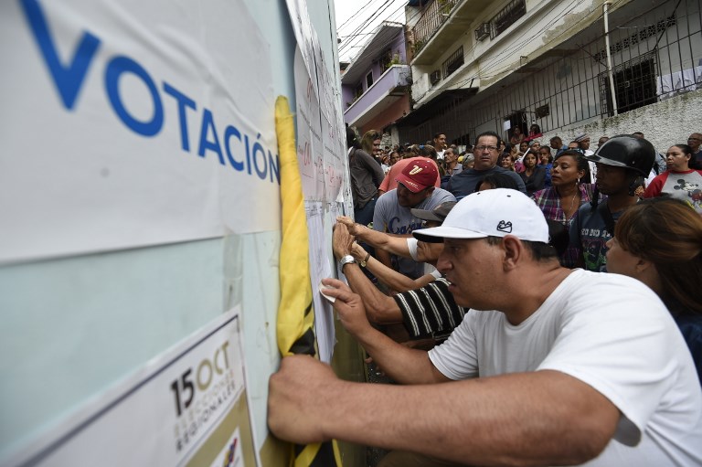 Maduro advierte con repetir elecciones en estados donde ganó oposición