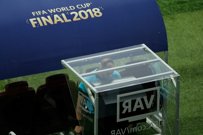 El VAR puso el toque de polémica a la final de Rusia 2018