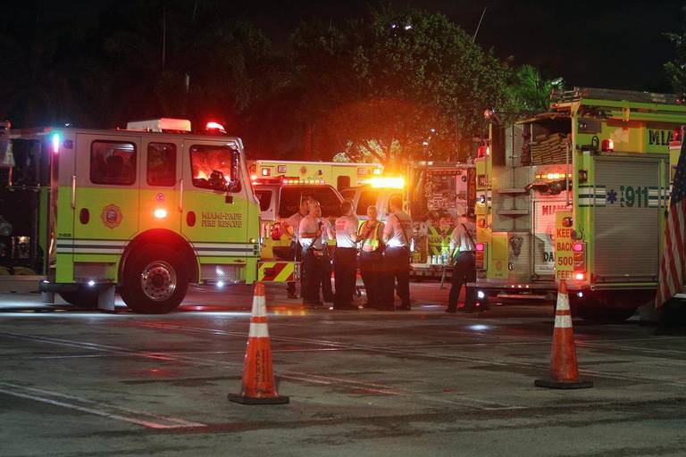 Centro comercial en Miami reanuda labores tras falsa alarma de tiroteo