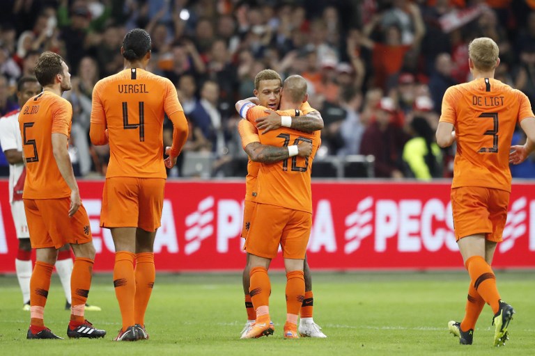 Holanda gana a Perú en despedida de Wesley Sneijder