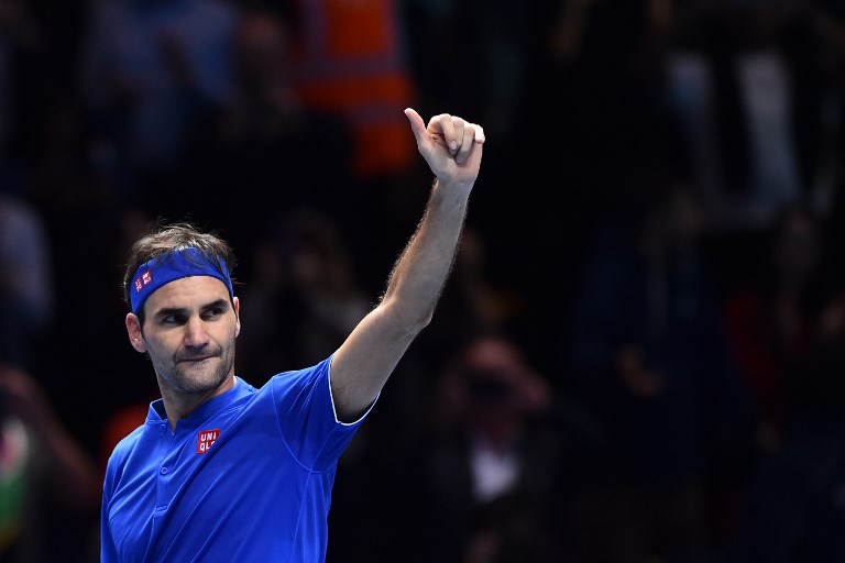 Roger Federer clasifica a semifinales de Masters de Londres