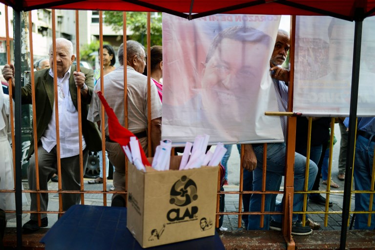 Venezolanos eligen alcaldes sin candidatos de oposición