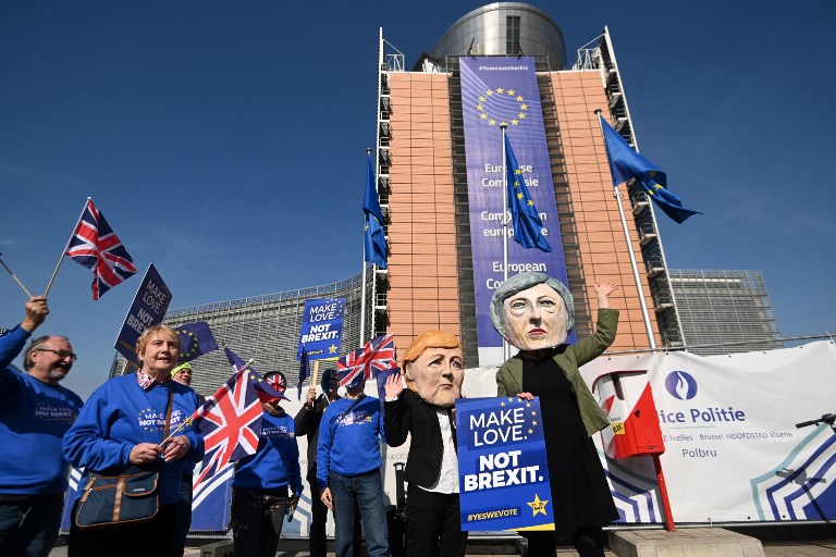 May aceptó prórrogas para el Brexit de la UE