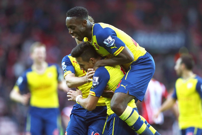 El Arsenal gana 2-0 al Sunderland con doblete de Alexis Sánchez