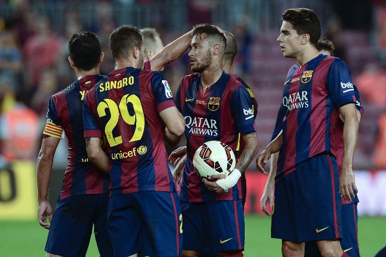 Triplete de Neymar y doblete de Messi colocan líder al Barcelona