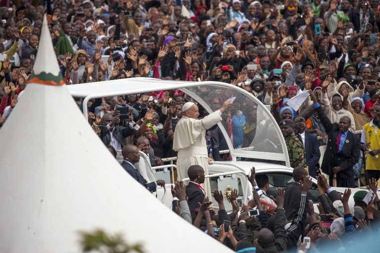 El papa denuncia la arrogancia de los hombres y el desprecio a las mujeres