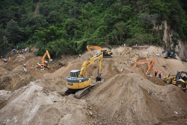 Víctimas mortales por deslave en Guatemala llegan a 208