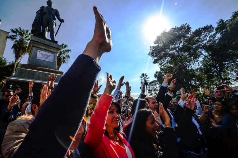 Parlamento de Venezuela inició debates en la calle
