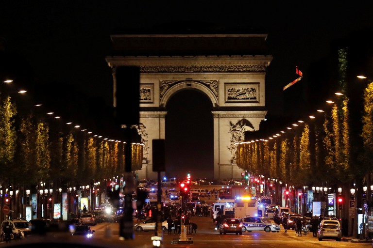 Grupo Estado Islámico reivindica el tiroteo en los Campos Elíseos en París