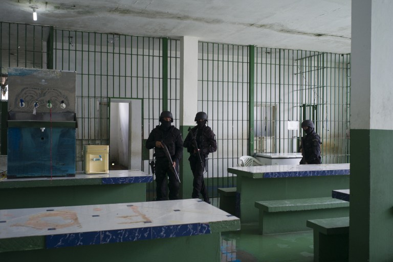 Policía brasileña retoma el control de cárcel en la que murieron 10 presos