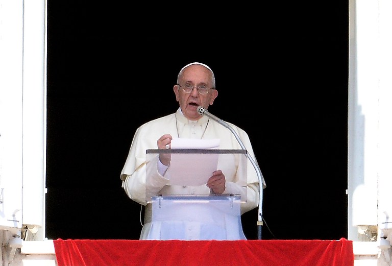 El Vaticano pondrá el ejemplo y acogerá a refugiados, anunció el papa Francisco