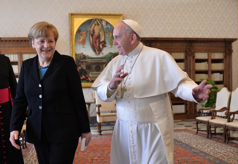 Papa Francisco recibe a Merkel en el Vaticano para hablar de pobreza, migración y Ucrania