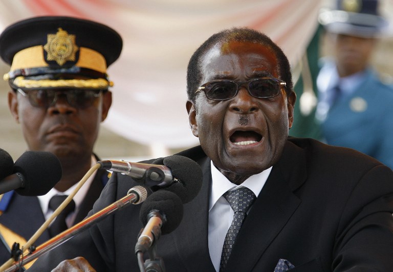 Renunció el presidente de Zimbabue Robert Mugabe tras 37 años de mandato