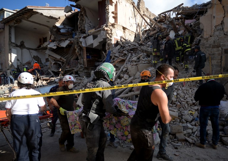 Al menos 73 los muertos tras el terremoto en el centro de Italia