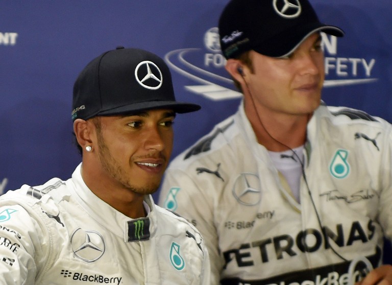 Lewis Hamilton consigue la pole en el Gran Premio de Singapur de F1